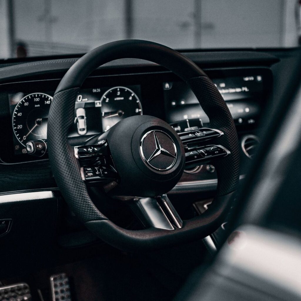 travel-in-style-with-our-luxury-chauffeur-service-1