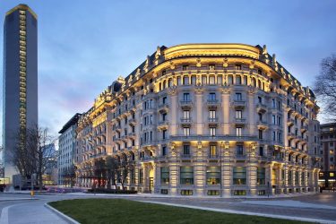 Excelsior Hotel Gallia Milan with luxury chauffeur services by MC Eurodriver.